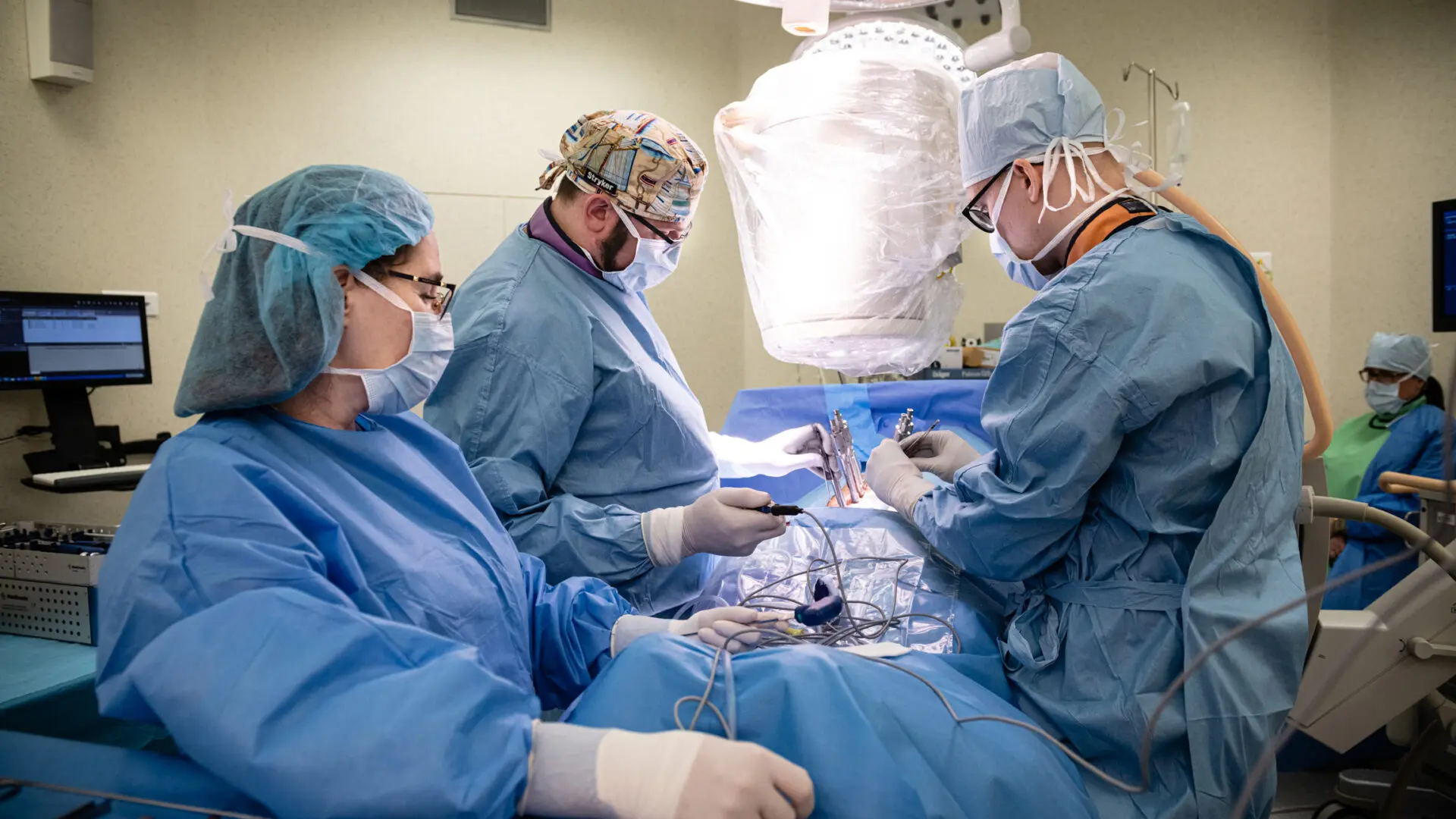 Chirurgia kręgosłupa – old