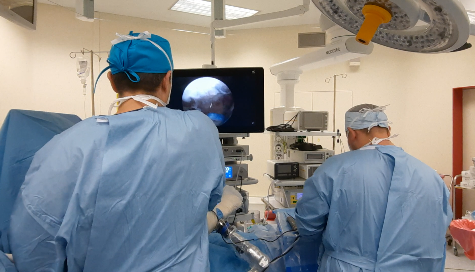 Artroskopowa rekonstrukcja stożków rotatorów