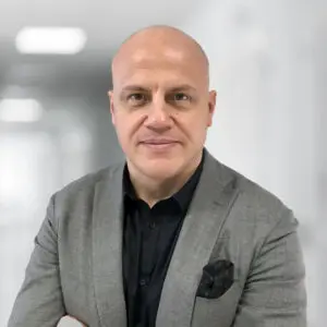 Dr n. med. Konrad Słynarski