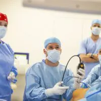 Artroskopia kolana – na czym polega zabieg i kiedy jest zalecany?