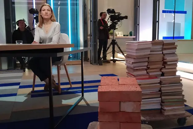 Smsowa-szyja_media_TVP1_Urszula_Zdanowicz_Carolina_Medical_Center-1 Dr Urszula Zdanowicz i syndrom smsowej szyi | „Dzień dobry Polsko”, TVP1