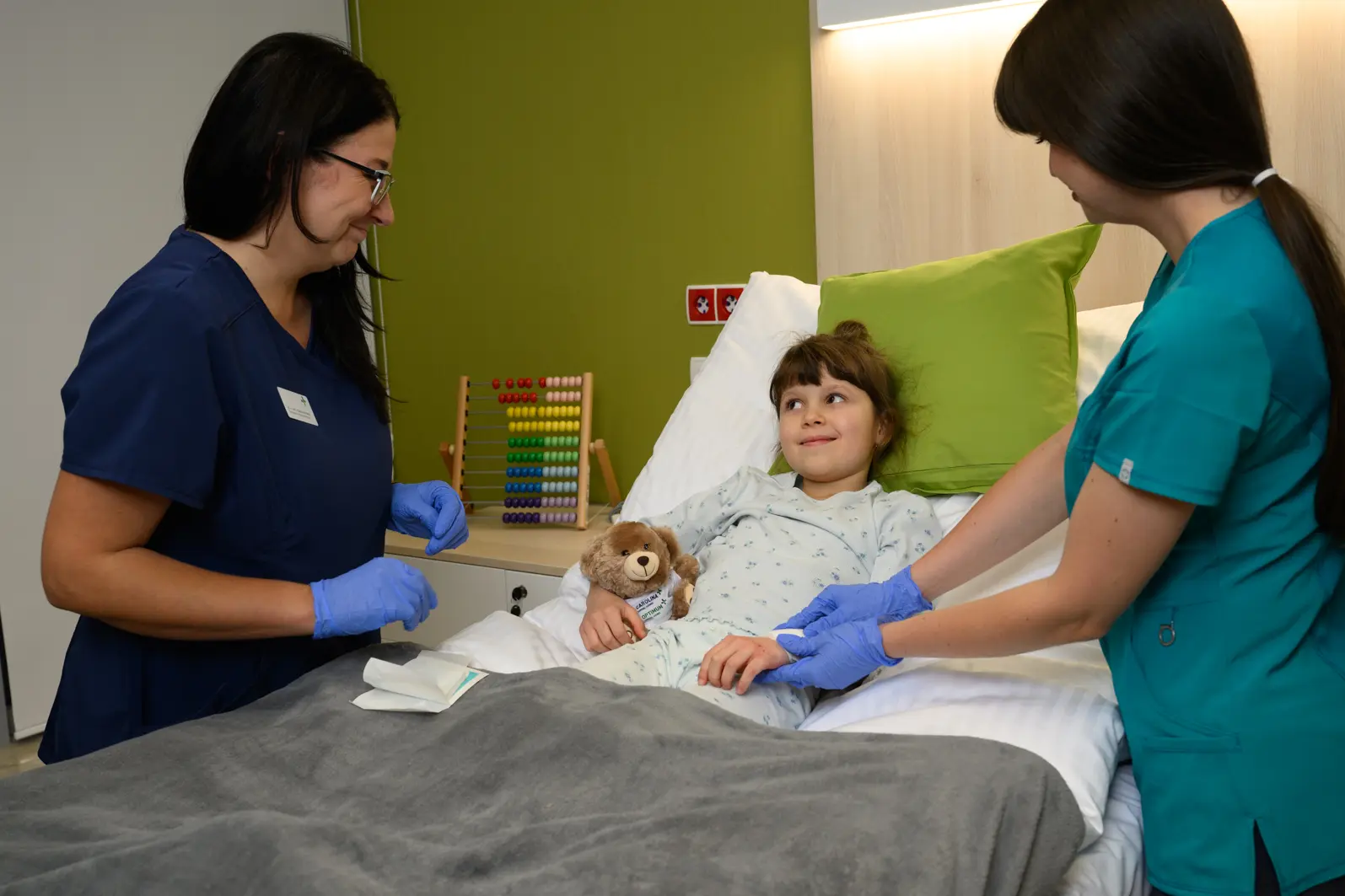 Zabiegi z zakresu chirugii dziecięcej_Szpital Carolina Zabiegi operacyjne dla dzieci i nastolatków