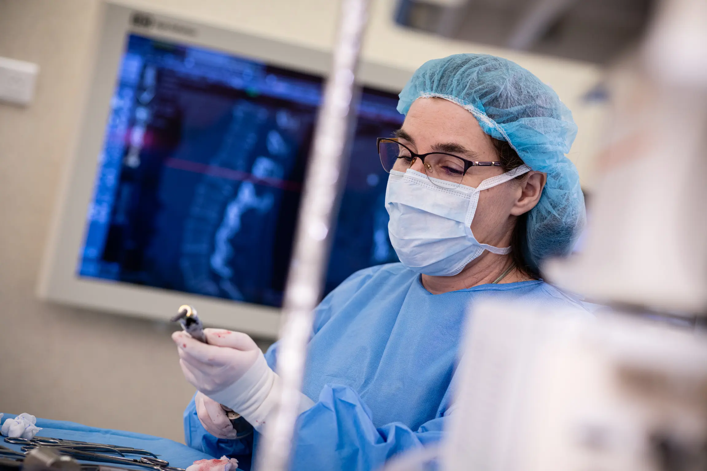 Dołącz do zespołu Szpitali Carolina i Optimum – poszukujemy pielęgniarki / instrumentariuszki