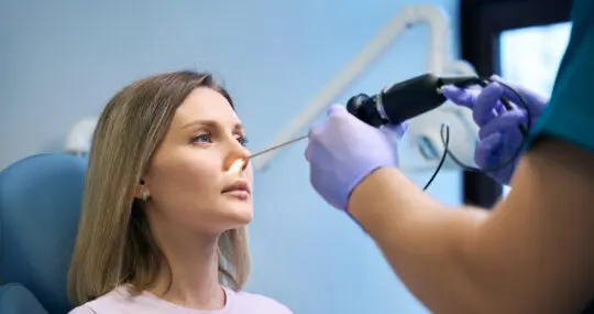 Zabiegi laryngologiczne