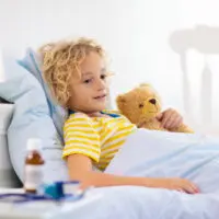 Adenotomia, czyli usunięcie trzeciego migdałka u dzieci. Kiedy zabieg jest konieczny?