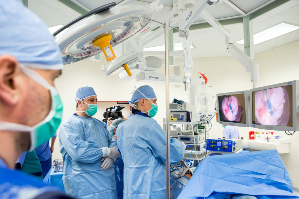 Endoskopowe-leczenie-dyskopati_informacja-prasowa_zdjęcie3_Carolina_Medical_Center