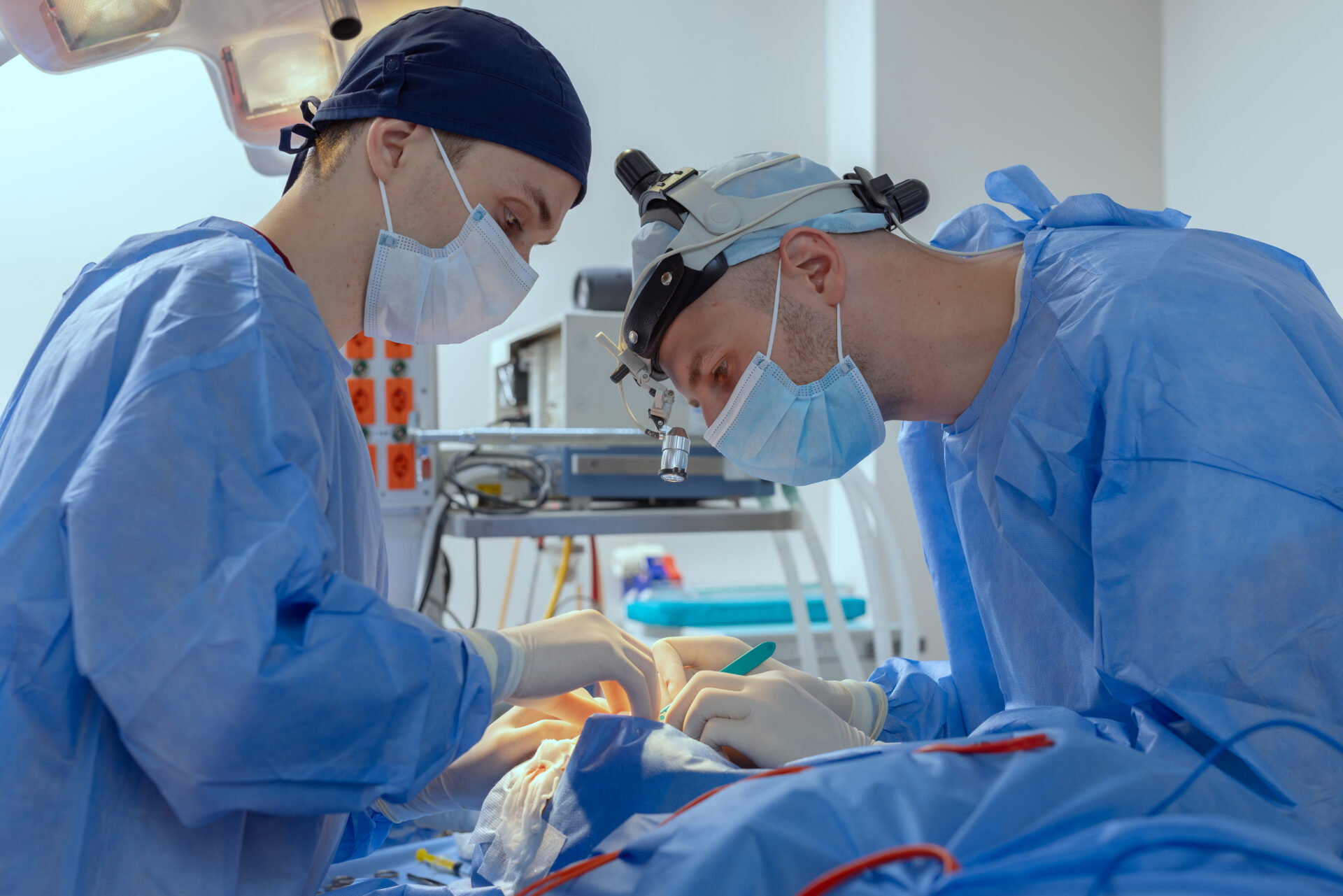 Pogorszenie słuchu – jeden z objawów przewlekłego zapalenia ucha środkowego