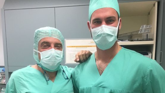 Dr-Bartosz-Dominik_profesor-Christian-Fink_staż-naukowy_Carolina-Medical-Center-555x313